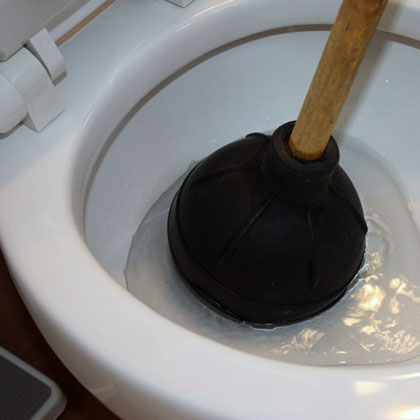 How To Fix A Clogged Toilet